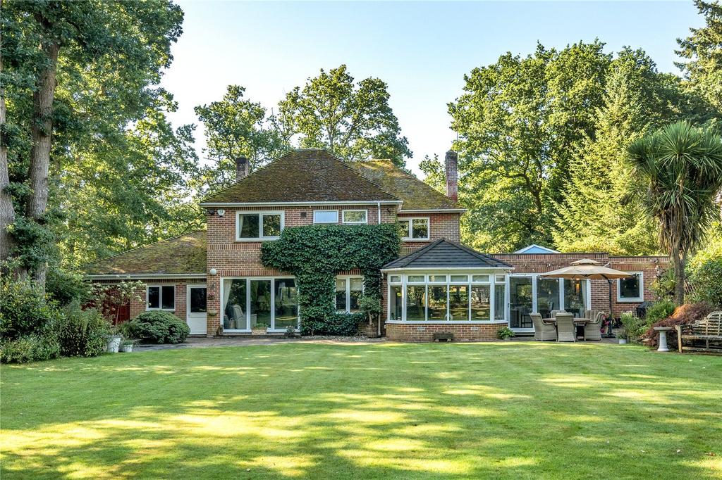 Merdon Avenue, Chandler's Ford... 5 bed detached house - £1,200,000