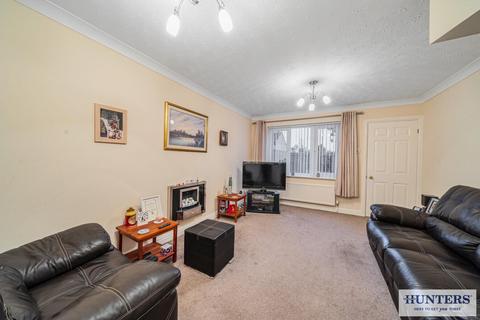 2 bedroom semi-detached house for sale, Topcliffe Court, Selby