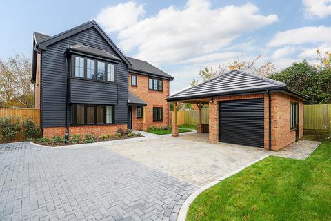 4 bedroom detached house for sale, Sweethill Farm, 260 Botley Road, Burridge, Southampton, SO31