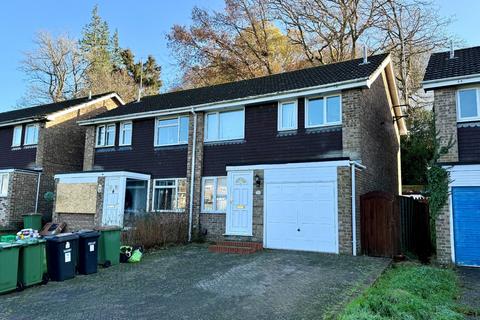 3 bedroom terraced house to rent, Pine View Close, Southampton SO31