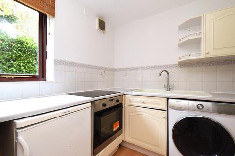 1 bedroom apartment for sale, Durham Avenue Bromley BR2