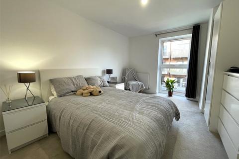 1 bedroom flat to rent, Station Road, Hart RG27