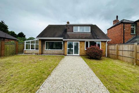 3 bedroom detached house to rent, High Street, West Cowick, DN14