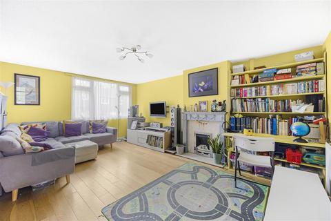58 Grove Hill, Emmer Green, Reading, RG4 8PR