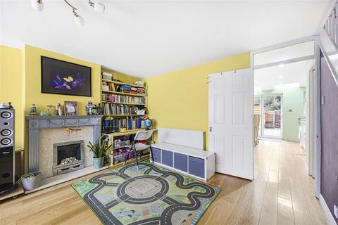 58 Grove Hill, Emmer Green, Reading, RG4 8PR