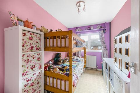 58 Grove Hill, Emmer Green, Reading, RG4 8PR