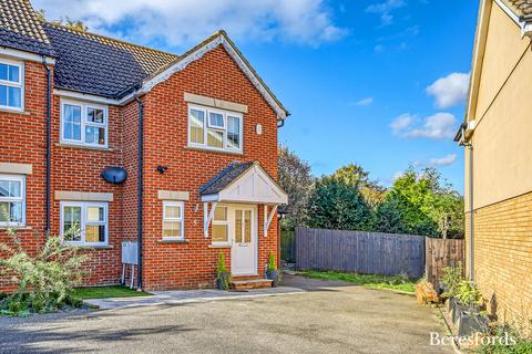 3 bedroom semi-detached house for sale, Castleden Way, Dunmow, CM6