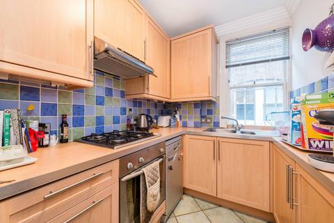 2 bedroom maisonette to rent, Fulham Road, Parsons Green, London, SW6