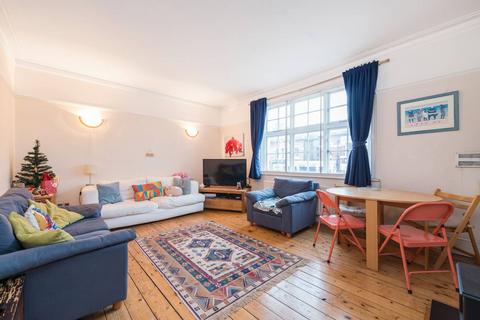 2 bedroom maisonette to rent, Fulham Road, Parsons Green, London, SW6