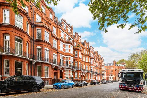 2 bedroom flat to rent, Egerton Gardens, Knightsbridge, London, SW3