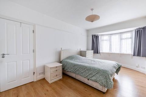 4 bedroom house to rent, Courtfield Avenue, HA1, Harrow, HA1