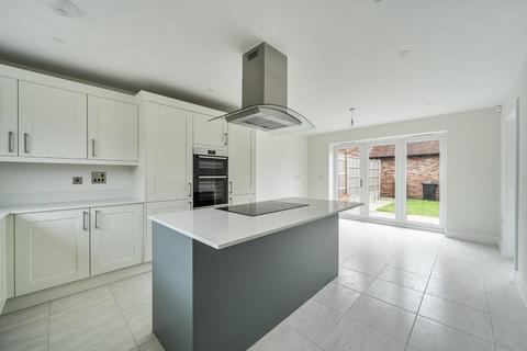 4 bedroom terraced house for sale, Home Farm, Embley Lane, East Wellow, Romsey, SO51