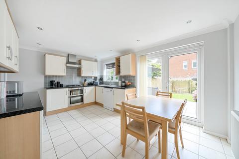 3 Armada Close, Rownhams, Southampton, SO16 8JY