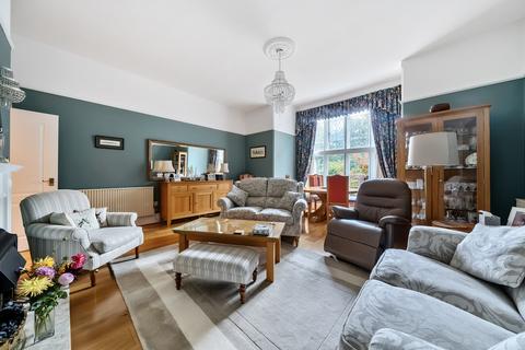 2 bedroom flat for sale, Castle Malwood Lodge, Minstead, Lyndhurst, Hampshire, SO43