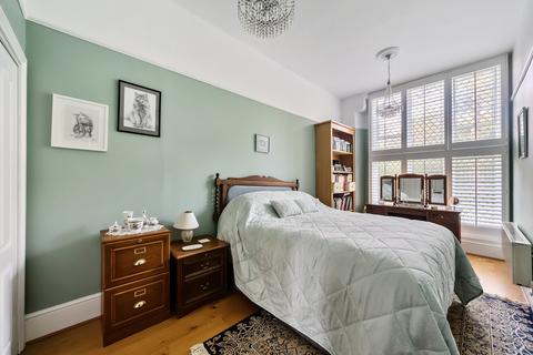 2 bedroom flat for sale, Castle Malwood Lodge, Minstead, Lyndhurst, Hampshire, SO43