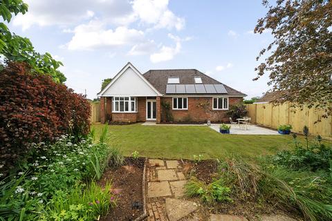 3 bedroom detached house for sale, Rowden Close, West Wellow, Romsey, Hampshire, SO51