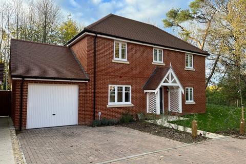 4 bedroom detached house to rent, Grebe Place, Fordingbridge SP6