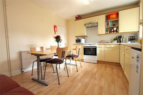3 bedroom terraced house to rent, Milton Road, Southampton SO15