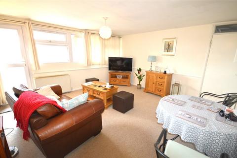 2 bedroom flat to rent, Northlands Drive, Hampshire SO23