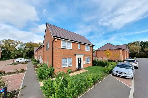 3 bedroom detached house for sale, Blackbess Lane, Chertsey KT16