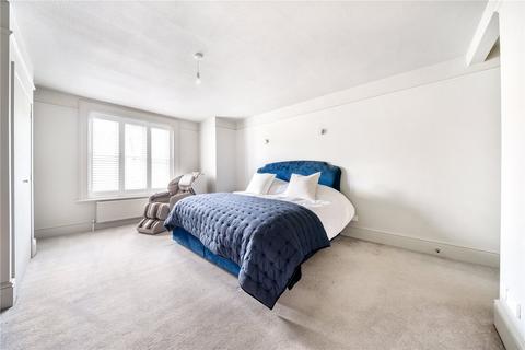 Braeside, 9 Park Road, Winchester, SO22 6AA
