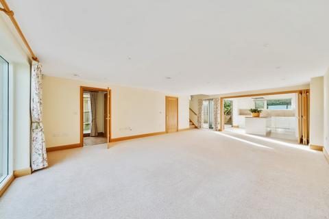 3 bedroom detached house for sale, Crescent Close, Winchester, Hampshire, SO22