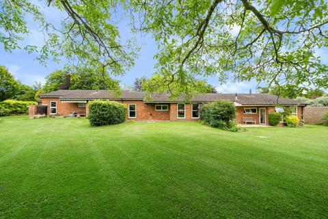 2 bedroom bungalow for sale, Headbourne Worthy House, Bedfield Lane, Headbourne Worthy, Winchester, SO23