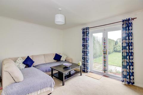 4 Broadleaze, Upper Seagry, Chippenham, SN15 5EY