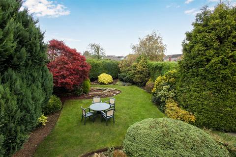 4 bedroom detached bungalow for sale, Gascoigne Avenue, Leeds LS15