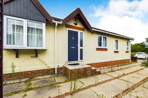 1 bedroom park home for sale, Sunset Drive, Romford RM4