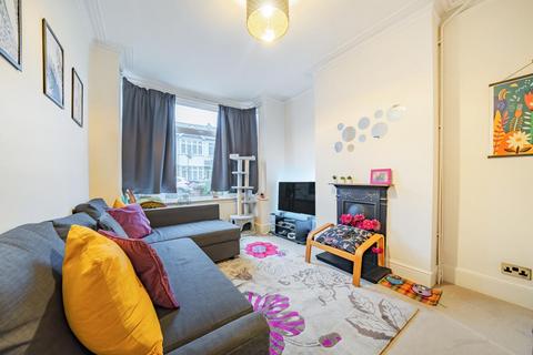 2 bedroom terraced house for sale, Sydney Road, Raynes Park