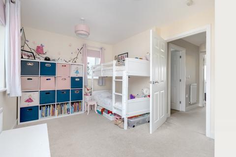 6 Willow Street, Faygate, Horsham, RH12 0AY