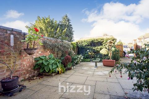 7 Meadows Way, Hadleigh, Ipswich, IP7 5DX