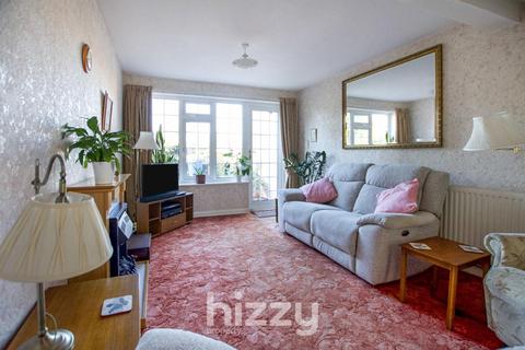 7 Meadows Way, Hadleigh, Ipswich, IP7 5DX