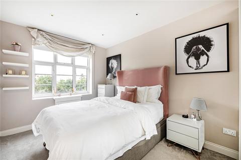 2 bedroom apartment to rent, William Court, Hall Road, St John's Wood, London, NW8