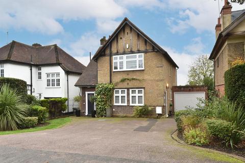 4 bedroom detached house for sale, Quakers Lane, Herts EN6