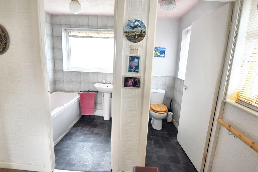 Bathroom &amp; wc