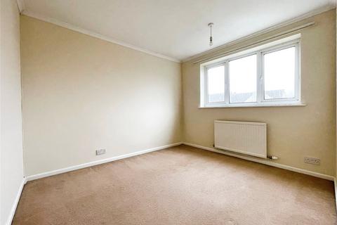54 Alexander Drive, Cirencester, GL7 1UH