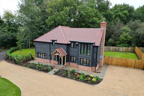 5 bedroom detached house for sale, Henrietta Place, Berrys Green, Westerham, TN16