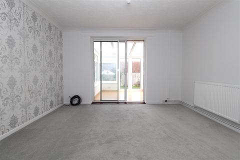 2 bedroom detached bungalow for sale, Ivychurch Gardens, Cliftonville, Margate