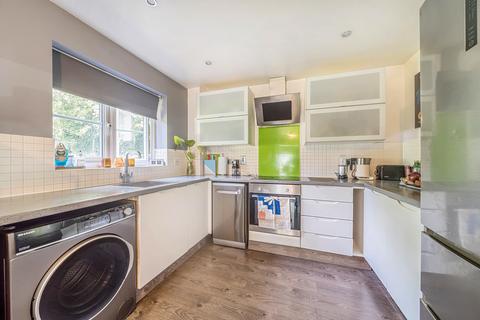 2 bedroom apartment for sale, Rydons Way, Surrey RH1