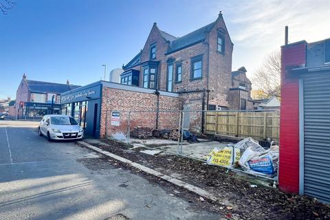 Property to rent - Moor Lane, South Shields