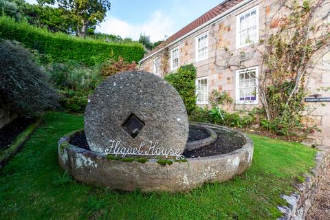 8 bedroom detached house for sale, Fliquet House, St Martin