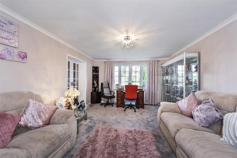 4 bedroom detached house for sale, Cranford Road, Tonbridge