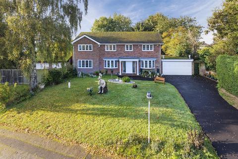 4 bedroom detached house for sale, Cranford Road, Tonbridge