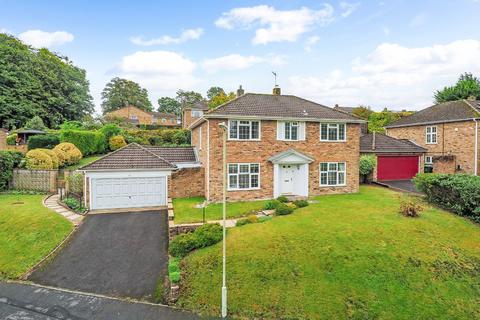 4 bedroom detached house for sale, Huntsmead, Alton, Hampshire