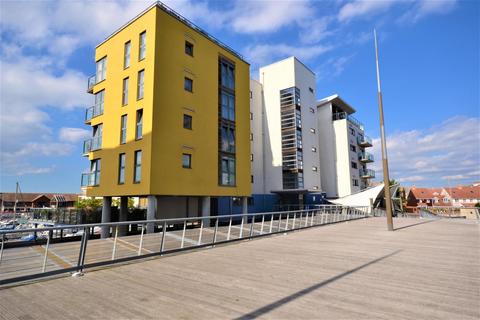 2 bedroom flat to rent, Midway Quay, Eastbourne BN23