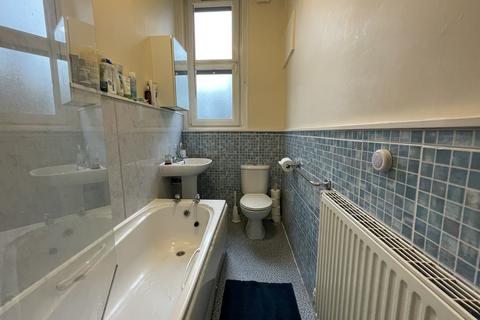 1 bedroom flat to rent, Comely Bank Row, Edinburgh EH4