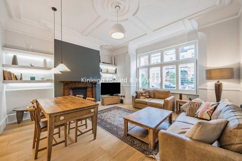 2 bedroom apartment to rent, Glenmore Road Belsize Park NW3