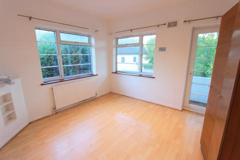 2 bedroom flat to rent, Nether Street, London N12